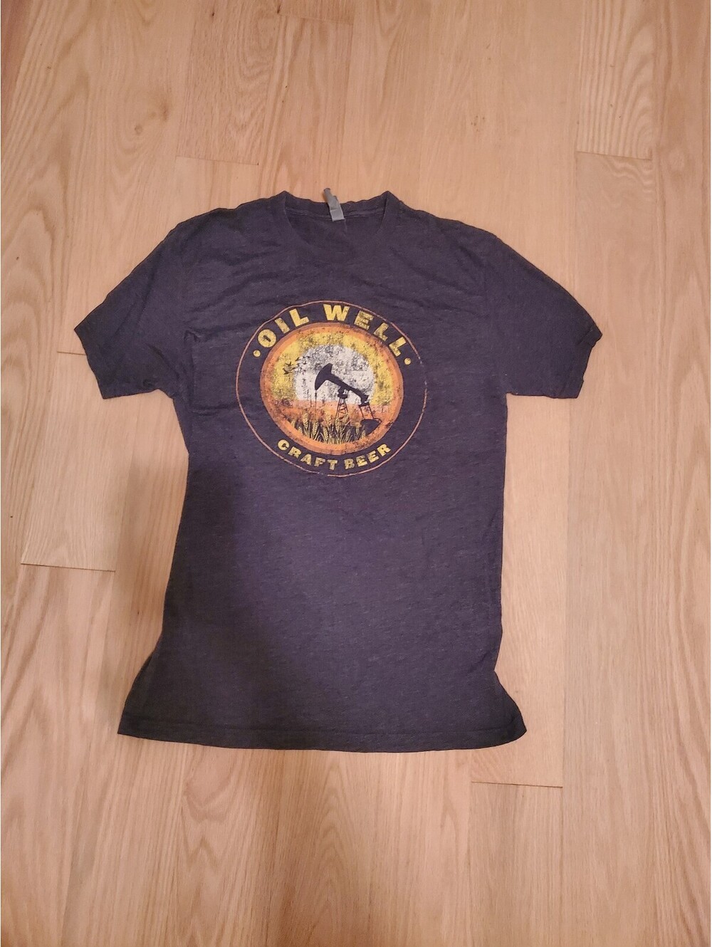 Oil Well Craft Beer Graphic T-Shirt, Size M, Dark Gray